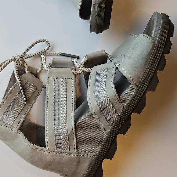 Sorel Light Gray Joanie II Lace Webbing Wedge Sandals 9 - Picture 4 of 10